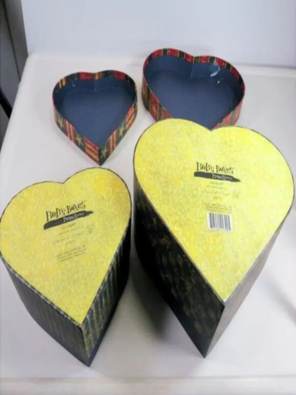 Old World Patriotic Decor Set; Bob’s Boxes Heart, 25yd Vintage Ribbon & Basket